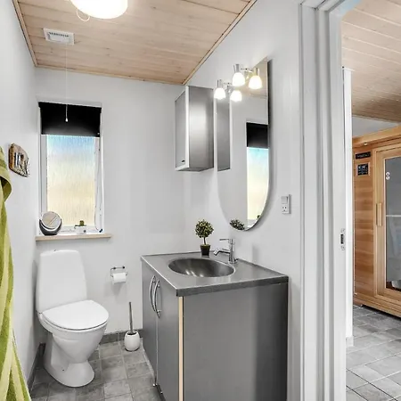 3 Bedroom Cozy In Holiday home Thyholm