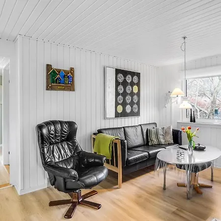 Holiday home 3 Bedroom Cozy In