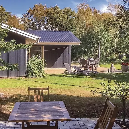 3 Bedroom Cozy In *